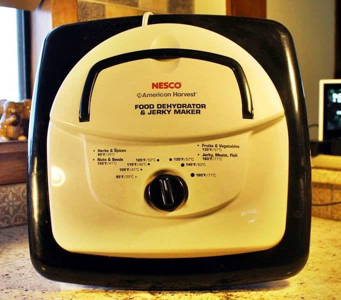 Looking at the top of the Nesco food dehydrator and jerky maker.
