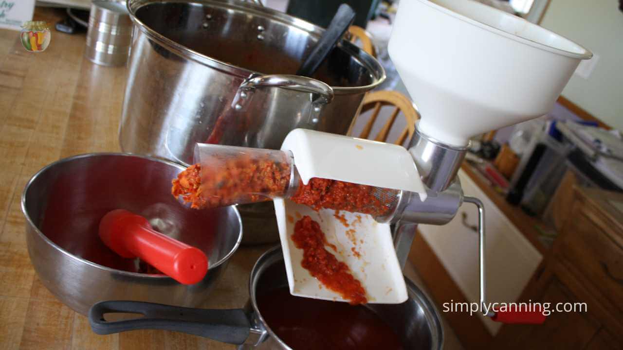 How to Can Your Homemade Spaghetti Sauce: Meatless