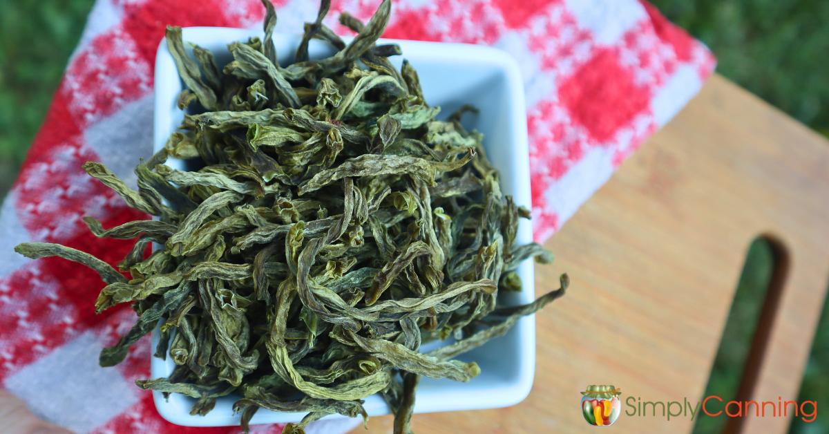 A dish of dried green beans.