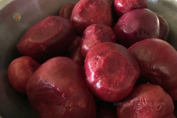 cooked and peeled beets