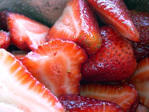 freezing strawberries