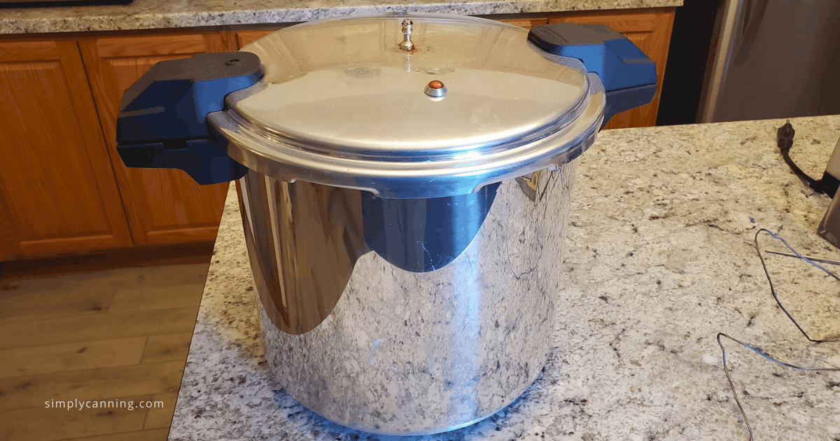 Mirro pressure cooker 4 qt 5 inch hi 7 inch cross mo534 11