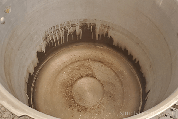 Looking down inside the Mirro pressure canner pot.