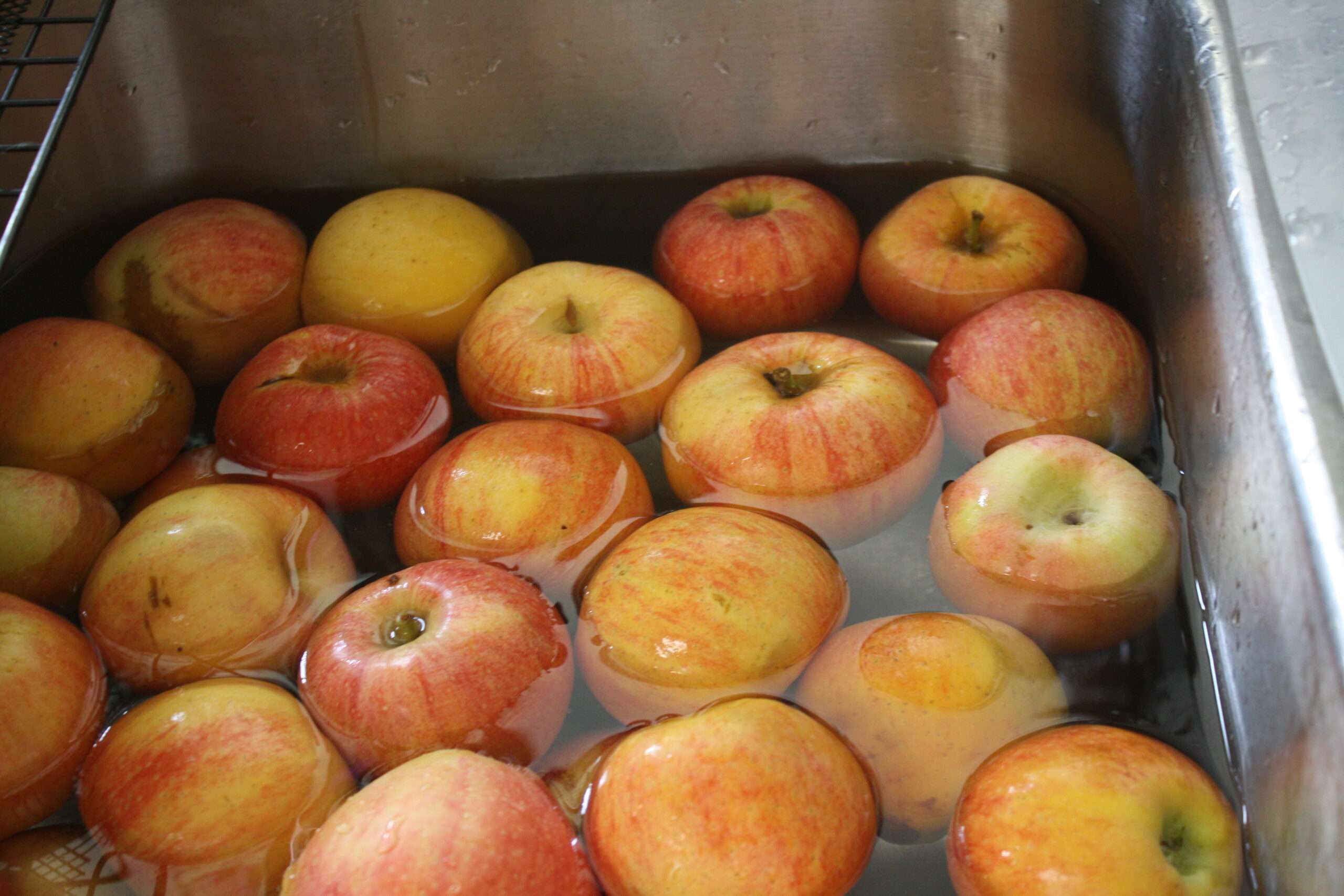 Preserving Apples